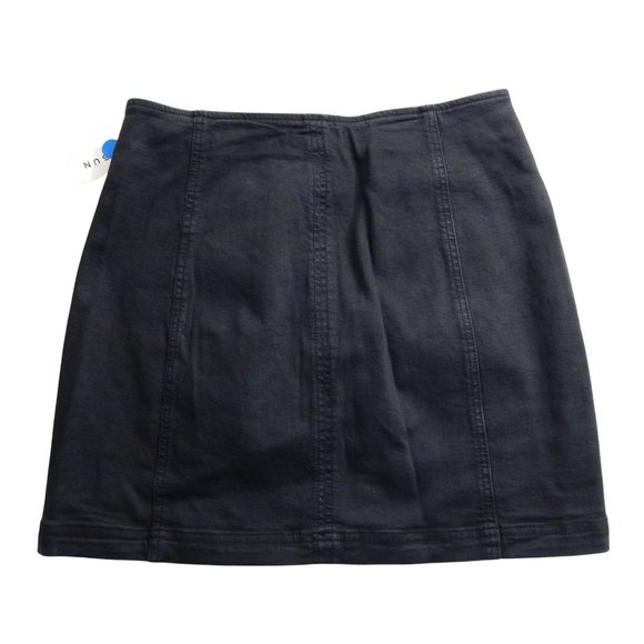 Kendall & Kylie PacSun Womens Embroidered Floral Button Down Mini Skirt Black Si - Picture 2 of 9